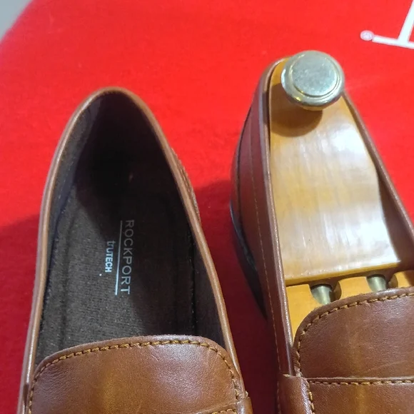 Rockport Chestnut Leather Slip-On Loafers - Picture 8 of 8